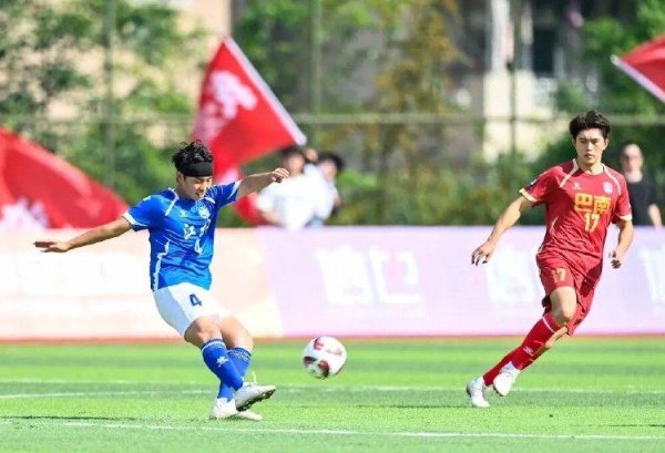 点赢通 渝中后卫“复刻”苏亚雷斯，“渝超”一天7场对决过足瘾